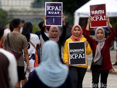Aksi Dukungan untuk KPAI Warnai Car Free Day Jakarta
