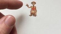 Keren! Ilustrasi Mini Ini Hanya Sebesar Ujung Jari