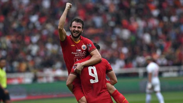 Persija memilih meliburkan para pemainnya dari latihan.