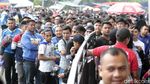 Antusias Bobotoh Birukan Stadion Si Jalak Harupat Bandung