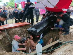 TMP Trenggalek Jadi Peristirahatan Terakhir Brimob yang Gugur di Papua