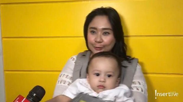 Soal Perkembangan Sang Putra, Chikita Meidy Ajarkan Anak Bersosialisai