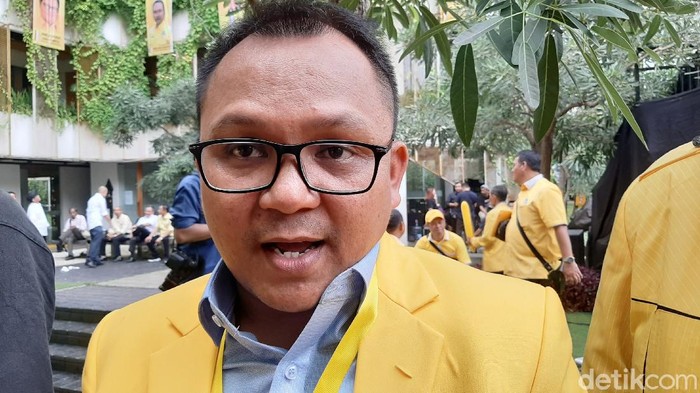Anggota DPRD DKI Jakarta dari Fraksi Golkar, Basri Baco