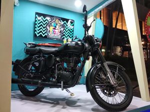 Mau Bawa Pulang Royal Enfield di BNI Java Jazz? Segini Cicilannya
