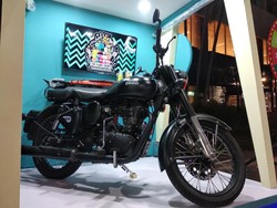 Mau Bawa Pulang Royal Enfield di BNI Java Jazz? Segini Cicilannya