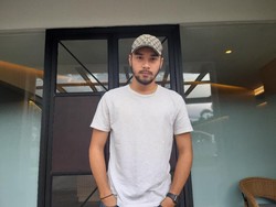 Usai Putus dengan Syifa Hadju, Achmad Megantara Tertutup soal Asmara