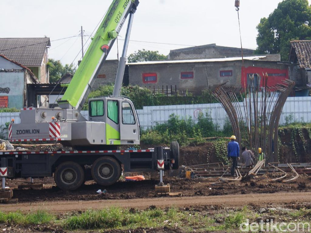 Melihat Proyek Kereta Cepat di Bandung Barat Jelang Disetop