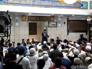 Anies Resmikan Masjid Cut Nyak Dien Setelah Renovasi, UAS Hadir