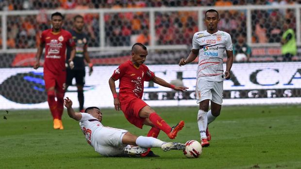 Liga 1 Tanpa Laga, Corona Juga Rongrong Kantong Pemain 