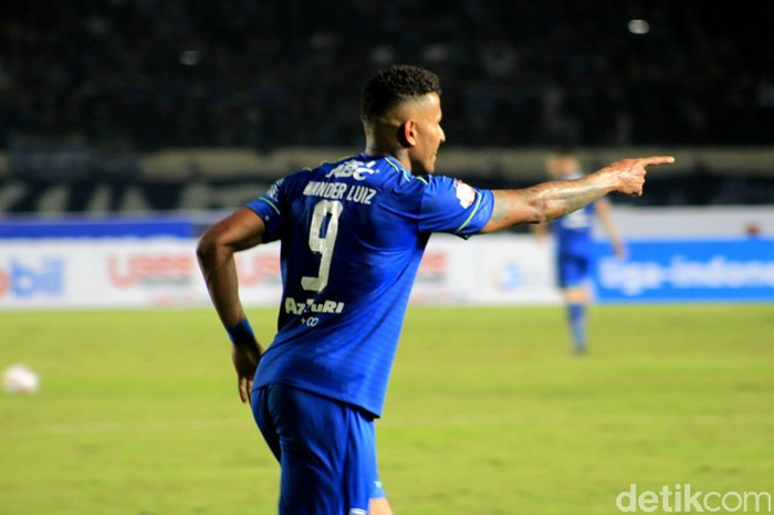Persib Bandung Vs Persela Lamongan