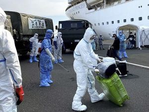 Detik-detik 68 WNI Awak ABK Diamond Princess Tiba di Indonesia