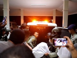 Jenazah Anggota Brimob yang Gugur di Papua Diterbangkan ke Jakarta