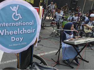Pentas Musik Ramaikan Acara Hari Kursi Roda Internasional di Solo