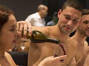 Makan Sambil Telanjang hingga Bawang Putih Diburu Karena Corona