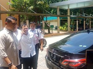 Menkes Sambangi RSPI Sulianti Saroso Lokasi WNI Positif Corona Dirawat