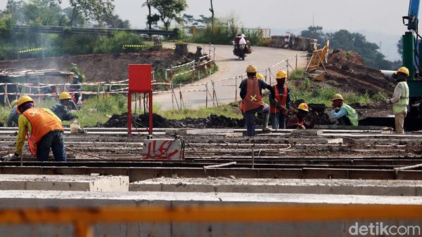 Di Tegalluar, Proyek Kereta Cepat Jakarta-Bandung Masih Berjalan
