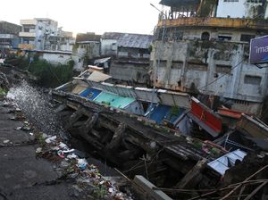 Jalan Ambles, 8 Ruko di Jember Ambles