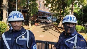 Pekerja di Rumah WNI Positif Corona Tiba di RSPI Sulianti Saroso