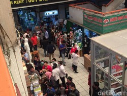 Masker hingga Disinfektan di Pasar Pramuka Ludes Diborong dalam 1 Jam