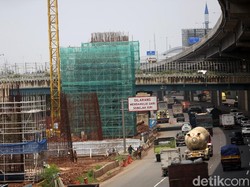 Awas Macet! Ada Uji Coba Kendaraan Pengangkut Rel Kereta Cepat di Rute Ini