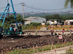 Proyek Kereta Cepat Disetop, Tapi di Tegalluar Masih Kerja