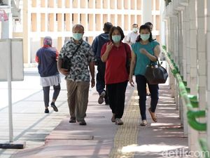 Penting! Hal-hal yang Bisa dan Tak Bisa Tularkan Virus Corona COVID-19