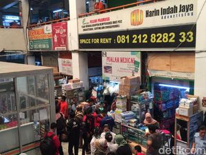 Video Harga Masker Selangit, Penjual di Pasar Pramuka Serba Salah