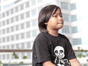 Tonton Angan DaHooman Nyanyikan Stay Up All Day di Sini! Tonton Angan DaHooman Nyanyikan Stay Up All Day di Sini!