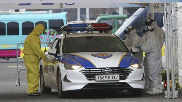Pemeriksaan Via Drive Thru Jadi Cara Korsel Cegah Penyebaran Corona