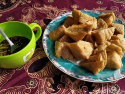 Awas Ketagihan! Gurih Empuk Tahu Bakso Tuna Khas Pacitan