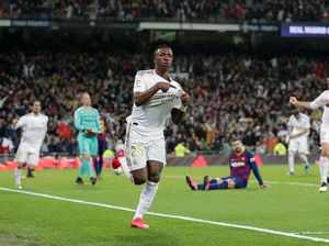 Jebol Gawang Barcelona, Vinicius Patahkan Rekor Messi