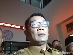 Ridwan Kamil Unjuk Skenario Drive-Thru Rapid Test COVID-19