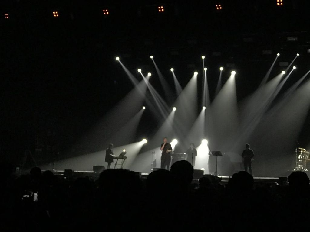 Tulus Duet dengan Sal Priadi di BNI Java Jazz Festival 2020 Tulus Duet dengan Sal Priadi di BNI Java Jazz Festival 2020