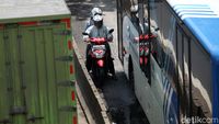 Lawan Arus Hingga Nyempil Cara Pemotor Hindari Polisi