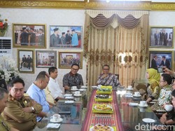 YOSS Temui Gubernur Sulsel, Hendak Serahkan Stadion Mattoanging