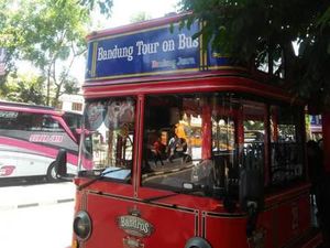 Wisata di Bandung yang Bukan Cuma Perkara Perasaan