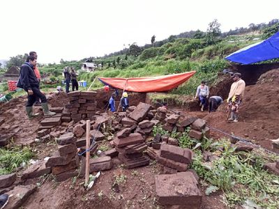 Foto: Penemuan Candi Baru di Dieng yang Menggegerkan
