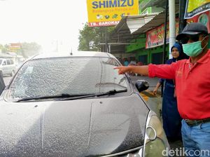 Guyuran Hujan Abu Letusan Gunung Merapi di Klaten Sudah Reda