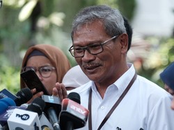 Sungguh Tak Perlu Masker Berbelalai di Tengah Antisipasi Corona