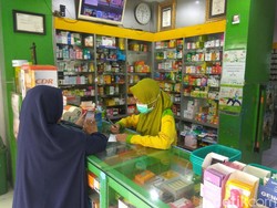 Geger Corona, Apotek di Cimahi-Bandung Barat Kehabisan Stok Masker