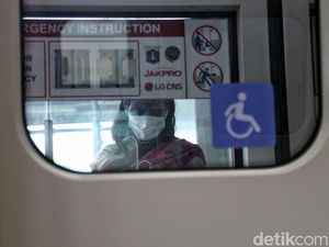 2 WNI Positif Corona, LRT Jakarta Tetap Normal 2 WNI Positif Corona, LRT Jakarta Tetap Normal