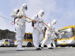 Kasus Corona Melonjak Jadi 19, Pemerintah Cermati Tambah Klaster