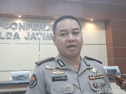 Ribuan Buruh di Jatim Banjiri Surabaya Tolak Omnibus Law