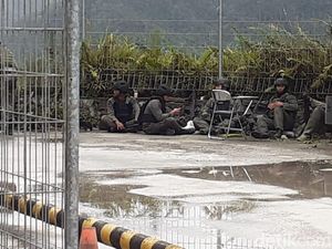 Suara Tembakan Terdengar Lagi, Freeport Nyalakan Sirene Tanda Bahaya