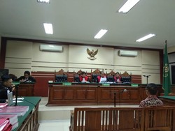 Korupsi Jasmas, Eks Anggota DPRD Surabaya Divonis 1 Tahun 8 Bulan Penjara