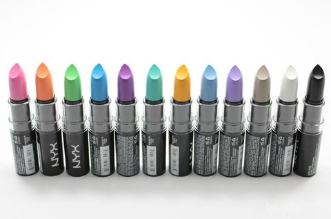 Brand Lipstik Dengan Warna Warna Lipstik Yang Unik