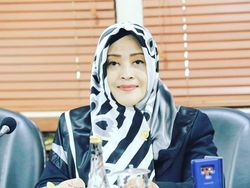 Fahira Idris Ingatkan Capres-Cawapres Perhatikan Kaum Ibu
