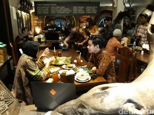 Ketemuan di Solo, Walkot Risma: Kemarin Saya Dikontak Mas Gibran