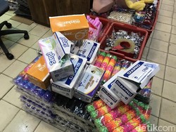 Polres Pangkalpinang Gerebek Kios yang Jual Masker Rp 250 Ribu Per Boks