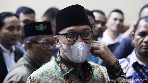 Berbahaya Mana Corona atau Korupsi, Imam Nahrawi?